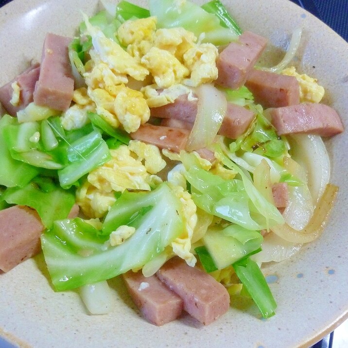 ☆スパムで♪　簡単野菜炒め☆